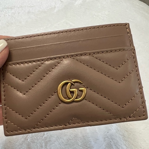 Price Reduced! GUCCI Card Holder with Gucci Dust Bag - Picture 1 of 9